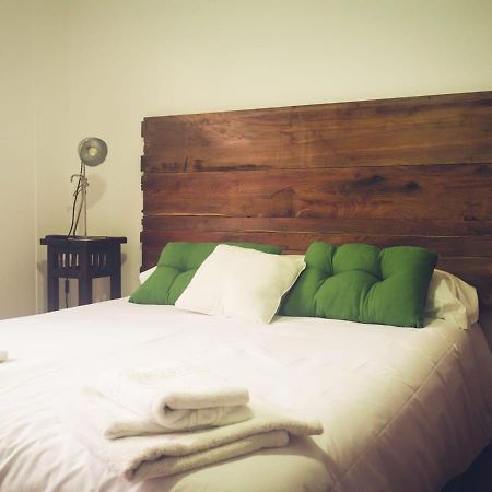 A Cochera Hostel Ферроль Екстер'єр фото