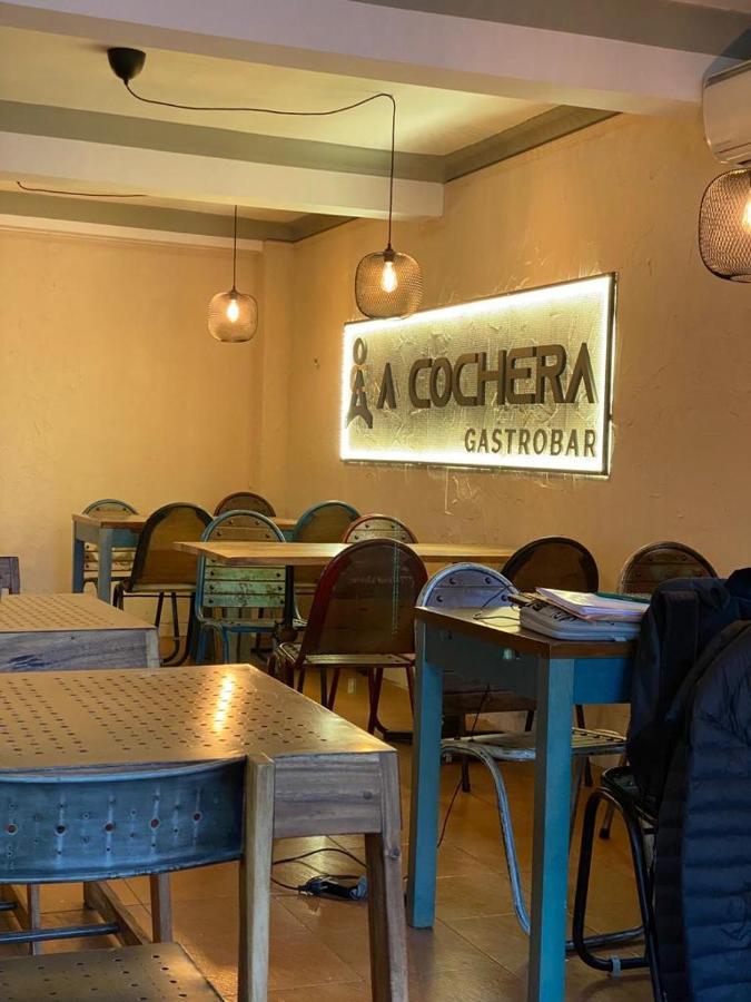 A Cochera Hostel Ферроль Екстер'єр фото